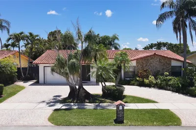 13300 SW 21st St 1