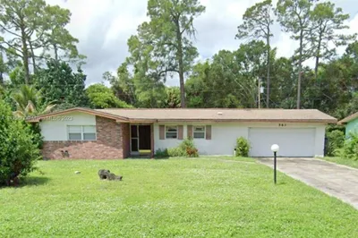 583 Conifer St 1