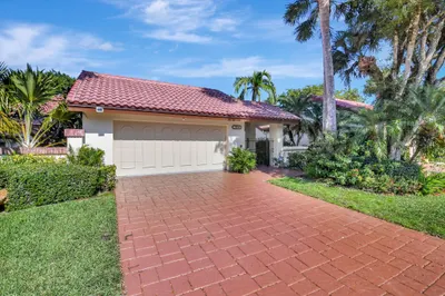21682 Club Villa Ter 1