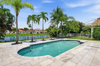 1800 NW 78th Ave 1