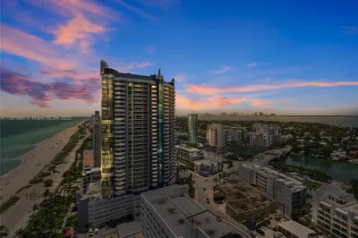 6365 Collins Ave #2505 1