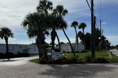 13827 S Indian River Drive #40 1