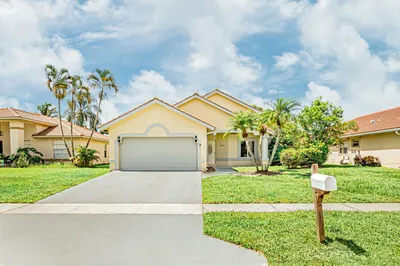 5148 Rosen Boulevard 1