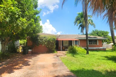 425 NE 29th Street 1