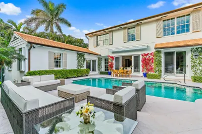 310 Plantation Road 1