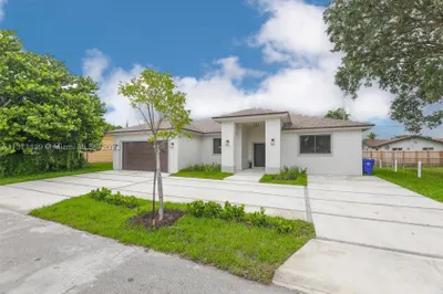 1815 SW 99th Ter 1