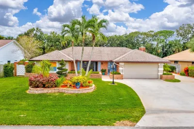 9022 Gardens Glen Circle 1
