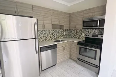 115 Menores Ave #3 1