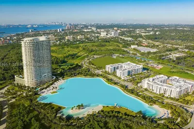 2411 Laguna Circle #1207 1