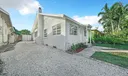 925 L Street Photo