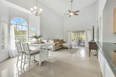 20201 Glenmoor Drive #20201 1
