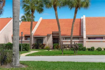 3504 SE Sandpiper Circle 1
