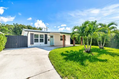 411 Summa Street 1