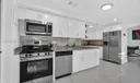 831 E 10th Pl Photo