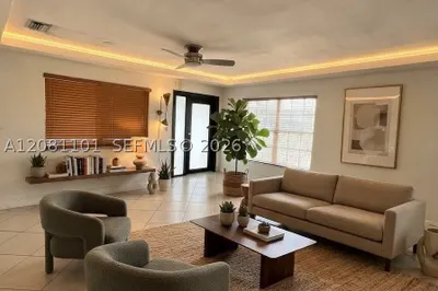 62 W 44th St 0 1