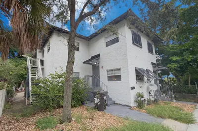 711 8th Street #713 1