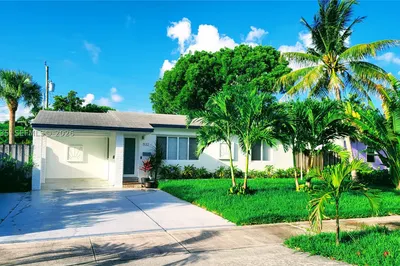532 NE 16th Ct 1
