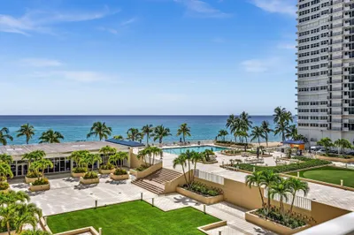 4300 N Ocean Boulevard #4F 1