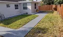 22682 Family Circle Photo