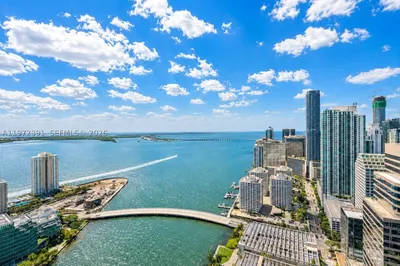 495 Brickell Ave #4705 1
