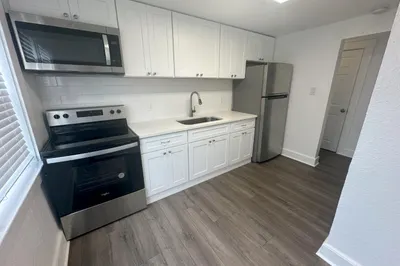 215 S Seacrest Boulevard 1