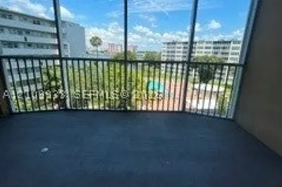 1750 NE 191st St #620-3 1