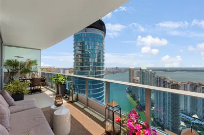 200 Biscayne Boulevard Way #4907 1
