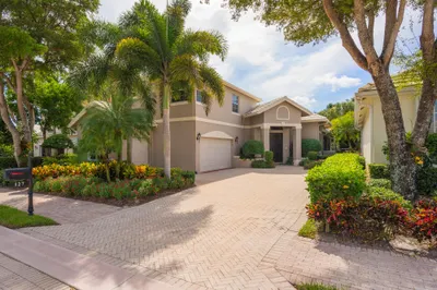 127 Victoria Bay Court 1