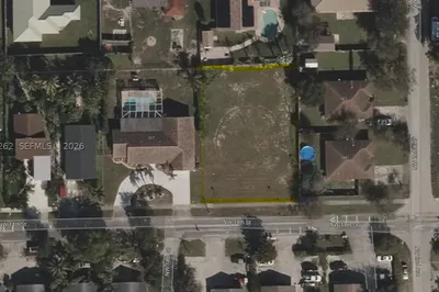 0 NW 14th St 1