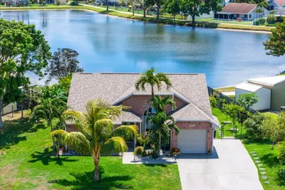 5565 Pebble Brook Lane 1