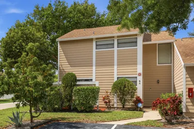 301 LAKEWOOD Drive #8A 1