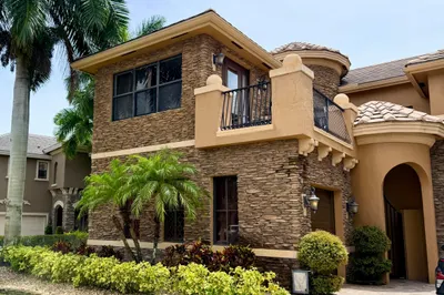 3501 Collonade Drive 1