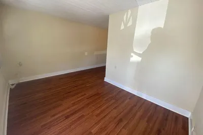 7800 Overlook Road 1