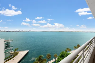 1402 Brickell Bay Dr #901 1