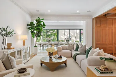 206 Phipps Plaza 1