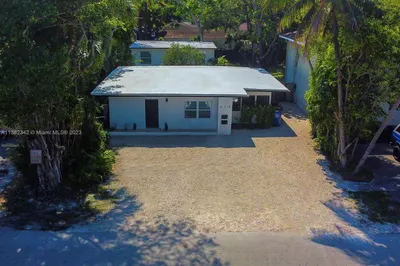 615 SW 14th Ave 1