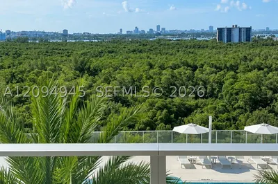 2411 Laguna Circle #802 1