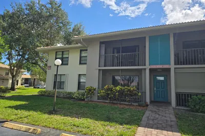 9785 PINEAPPLE TREE Drive #102 1