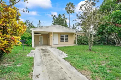 5432 NE 4th Terrace 1