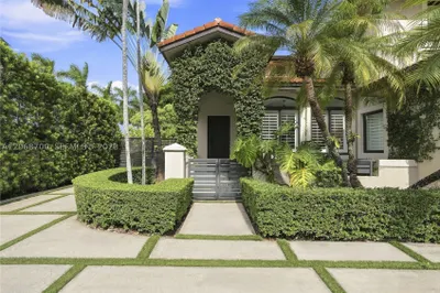 2601 SW 143rd Ave 1