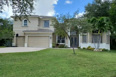 11937 NW 11th Ct 1