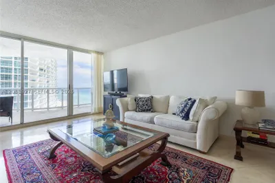 16711 N Collins Ave #1704 1