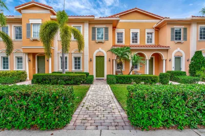 563 Dakota Drive 1