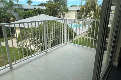 809 HUMMINGBIRD Way #5C 1