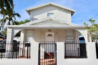 126 NW 18th Ct 1