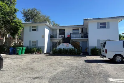 4119 Woodside Drive #1-4 1