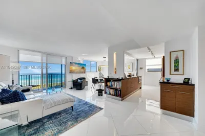 9273 Collins Ave #404 1