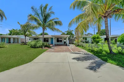 230 NE 45th Street 1