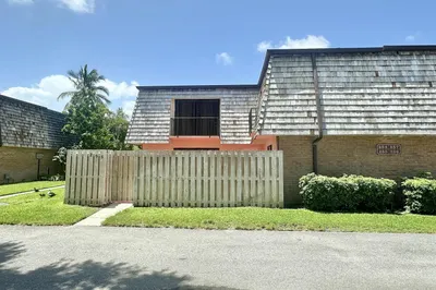 255 Lake Arbor Drive 1