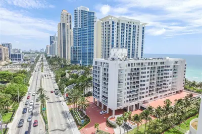 17275 Collins Ave #307 1